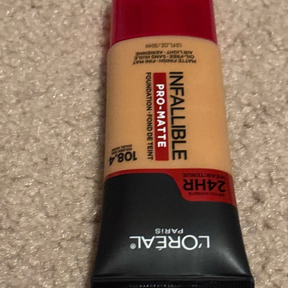 L'Oreal Paris Infallible Pro-Matte Foundation Golden Sun #108.4~ 1 fl oz New - Picture 3 of 13